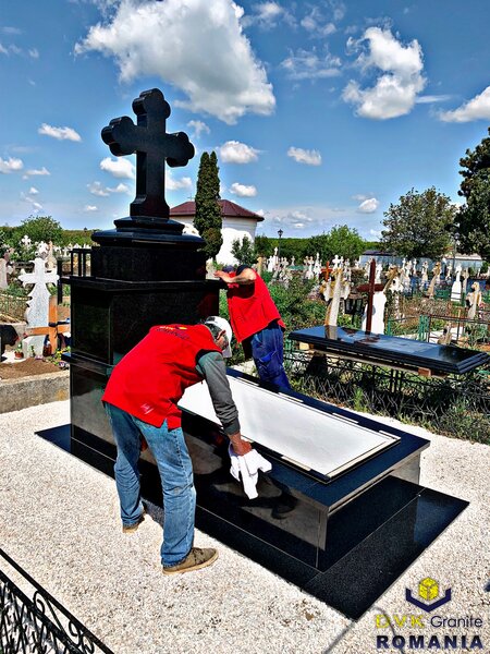 Muncitori calificati - constructii funerare