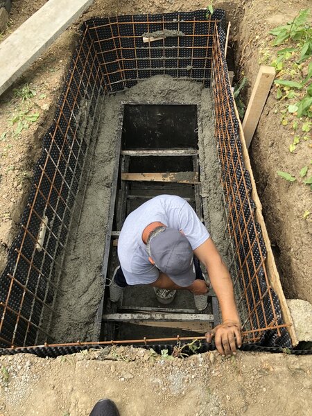 Muncitori calificati - constructii funerare